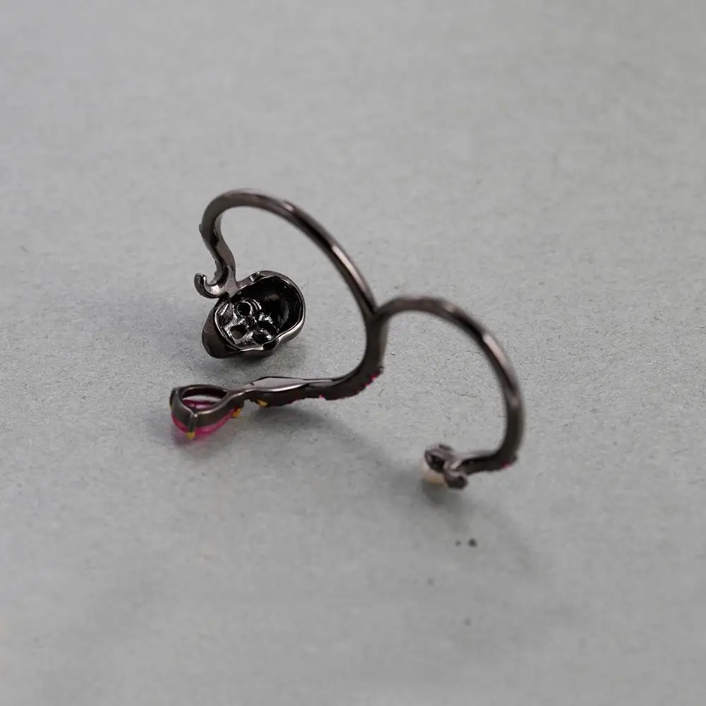 GEM'S BALLET Natural Ruby Gems - Gothic Skull Ring incelemesi ve fiyatı