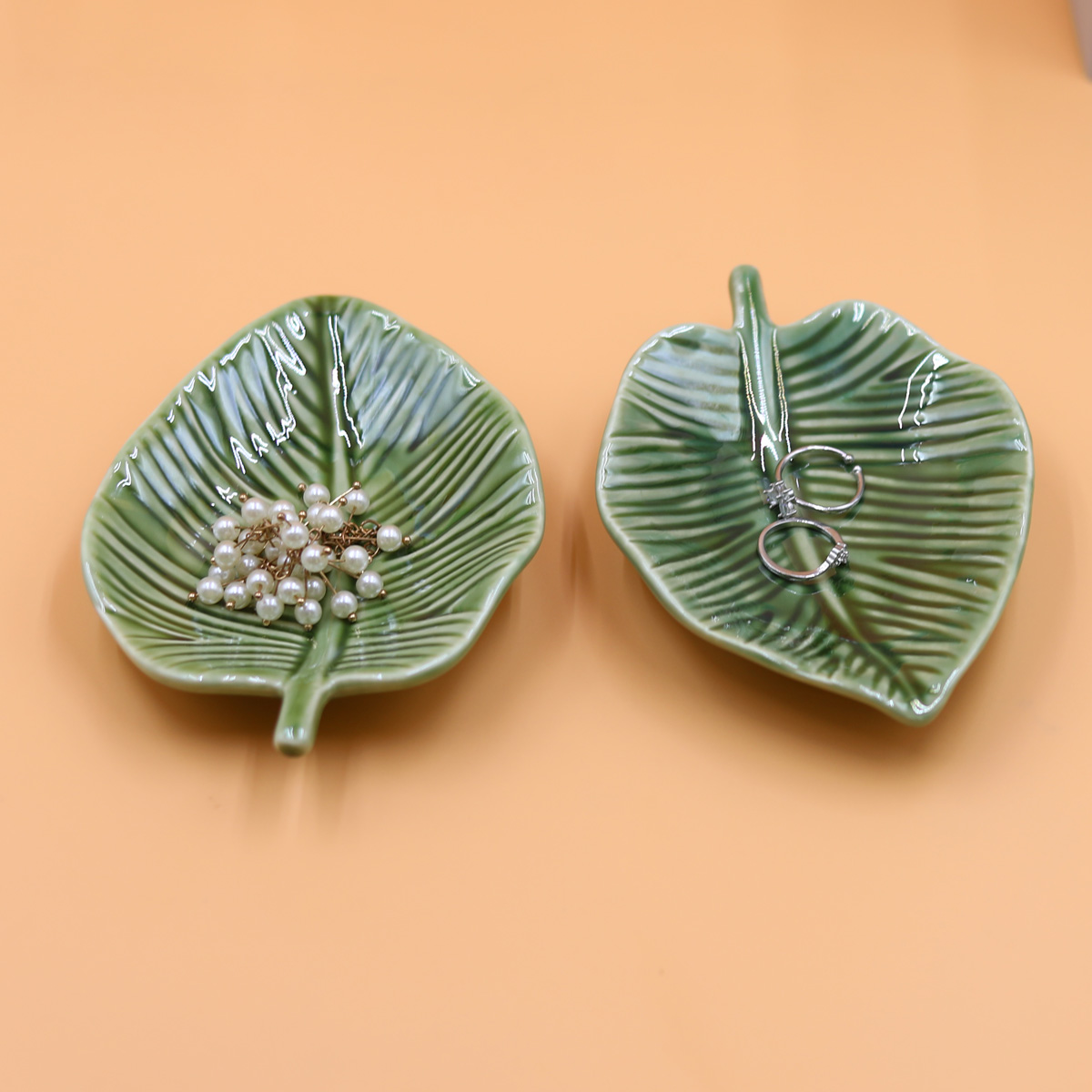 1Pcs Leaf-Shaped Jewelry Organ - Hoop Earrings incelemesi ve fiyatı