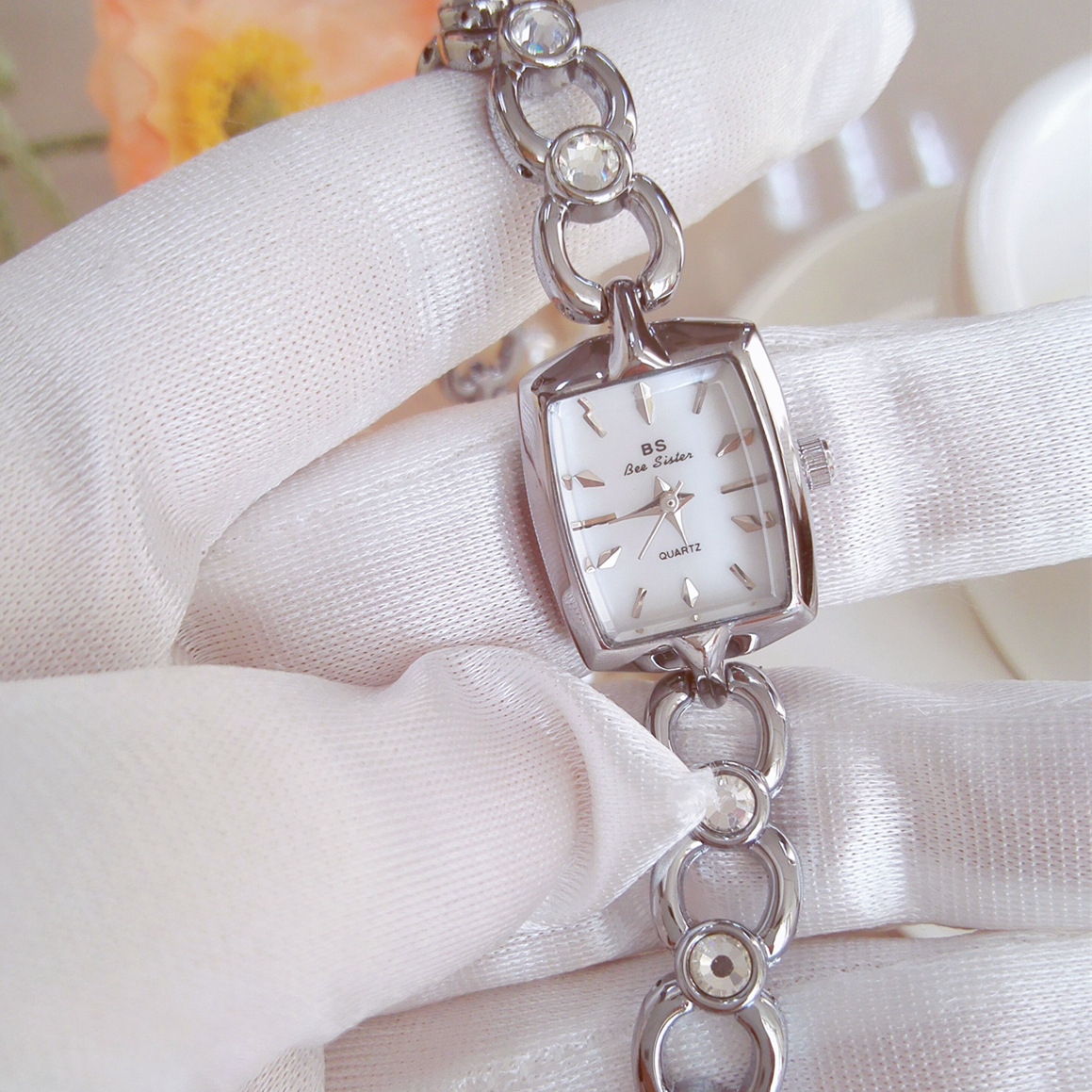UTHAI Watch For Women Light Lu - Jewelry Watches Brands incelemesi ve fiyatı