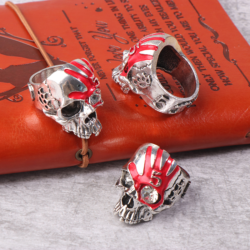 Five Fingers Death Punch Skull - Gothic Skull Ring incelemesi ve fiyatı